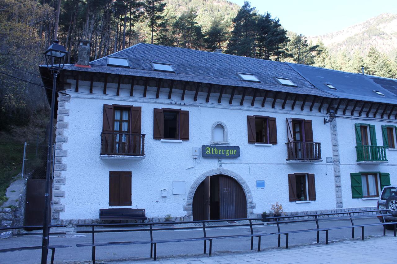 Albergue De Canfranc Estacion Экстерьер фото